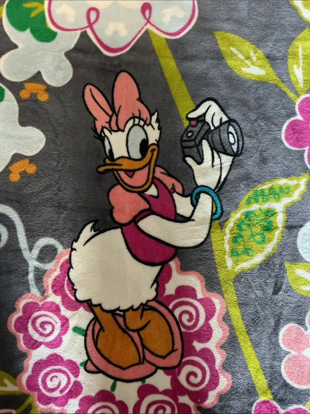 New with Tags Vera Bradley Mickey and Friends Beach Towel